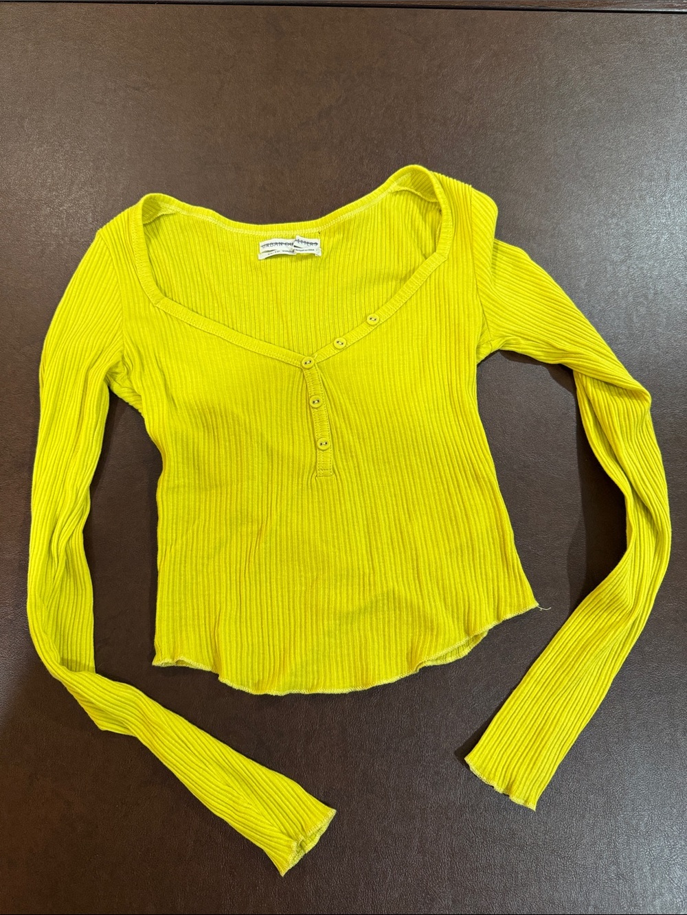 Urban outfitters XS Ribbed Button-Front Long Sleeve Crop Tee Yellow 100% Cotton